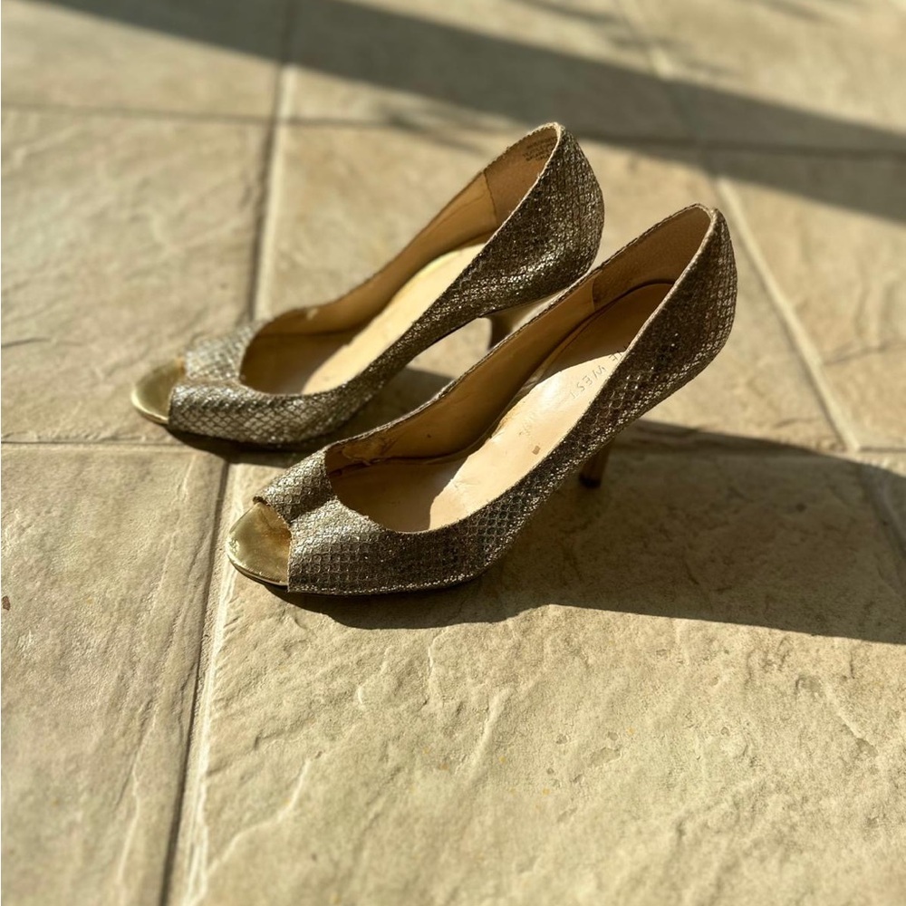 Nine West Gold Heels Shimmery Pointed Toe